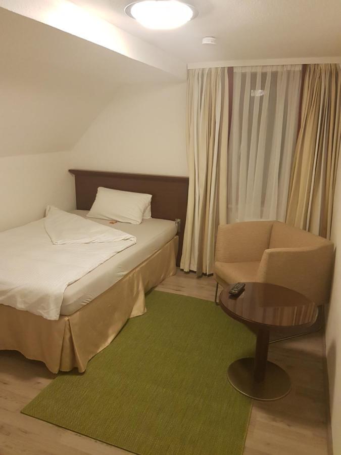Hotel Pension Bluechersruh Bad Berneck im Fichtelgebirge Pokój zdjęcie